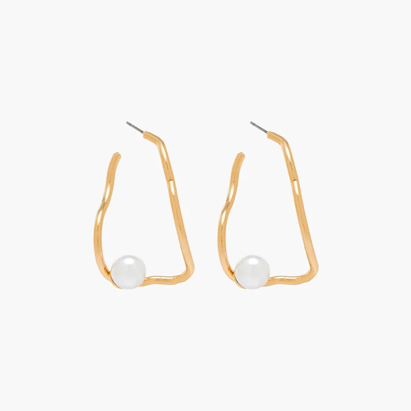 لايف ستايل Metallic Pearl Earrings for Women